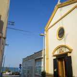 ...si erge la piccola cappella di Sant�Antonio, sorta qui nel lontano 1931